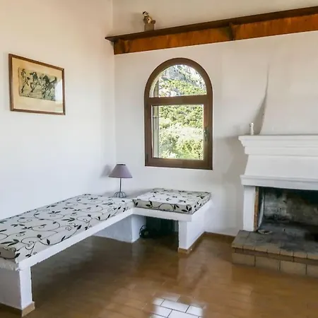 Spectacular Views, Space & Privacy Holiday home *