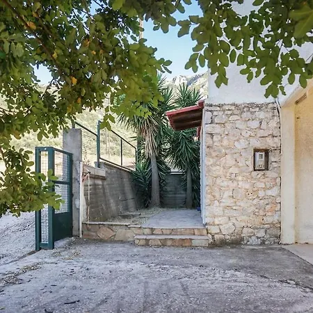 Holiday home Rastoni